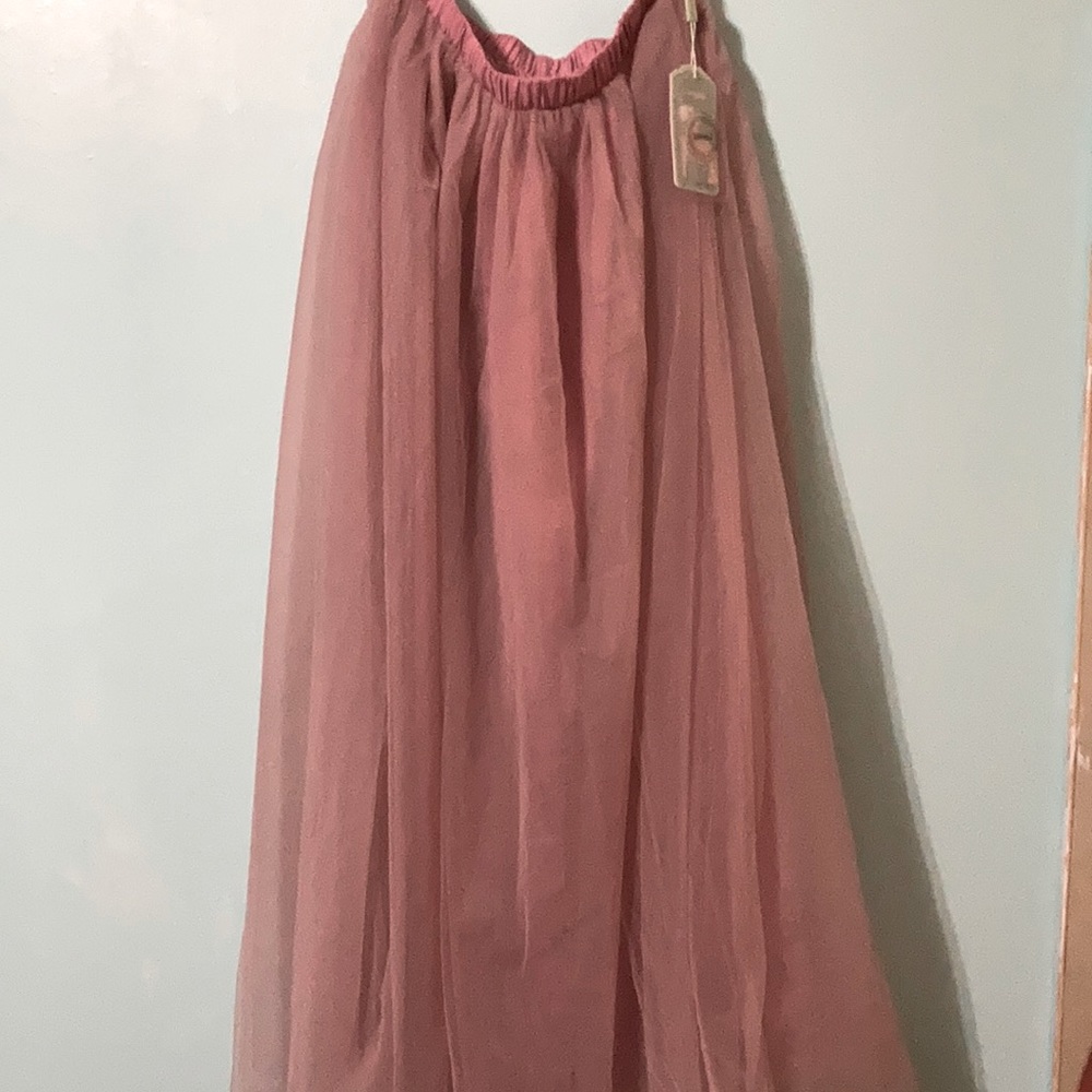 Lisong Brand rose colored full skirt size 16